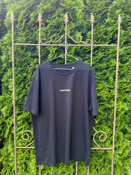 T-Shirt "Minimalist Black"